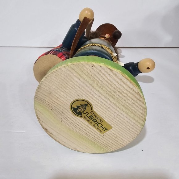 Christian Ulbricht Golfing Nutcracker Smoker - Handcrafted German 9.5" Tall - Picture 5 of 6